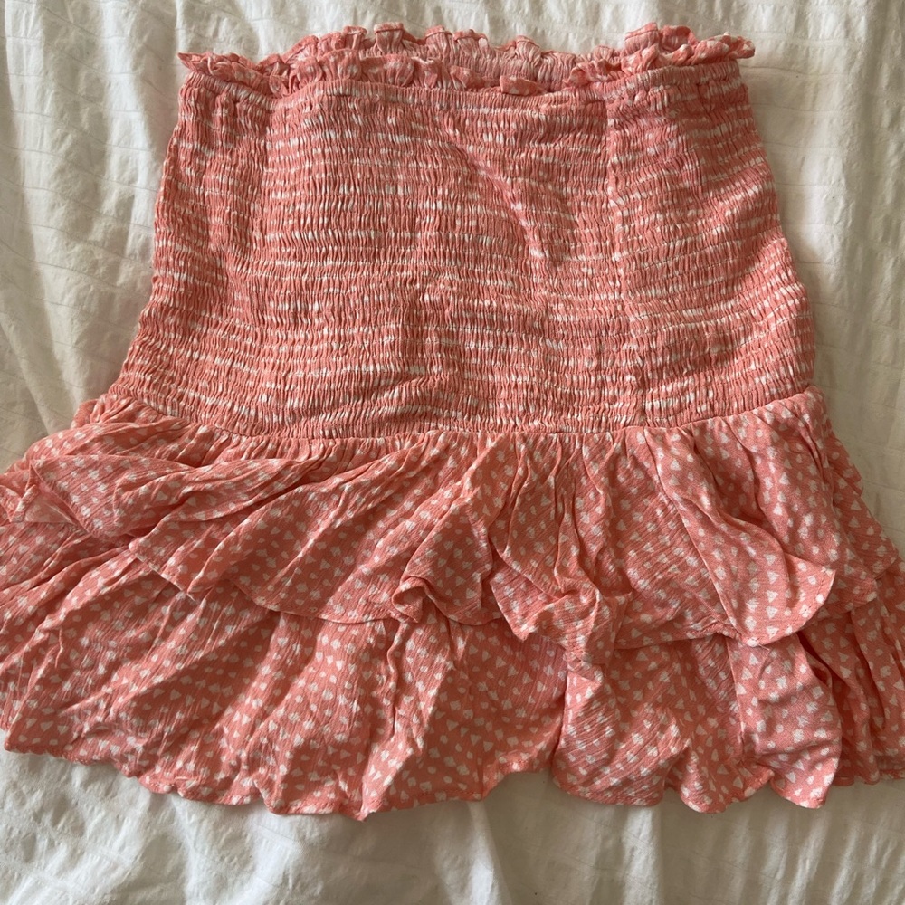 Pink skirt Isabelle’s cabinet